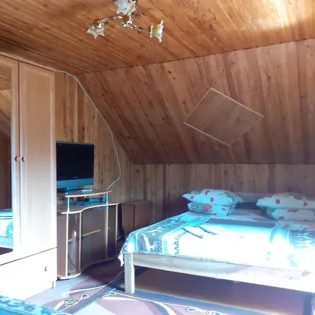 Кипарис Casa de hóspedes Yaremche